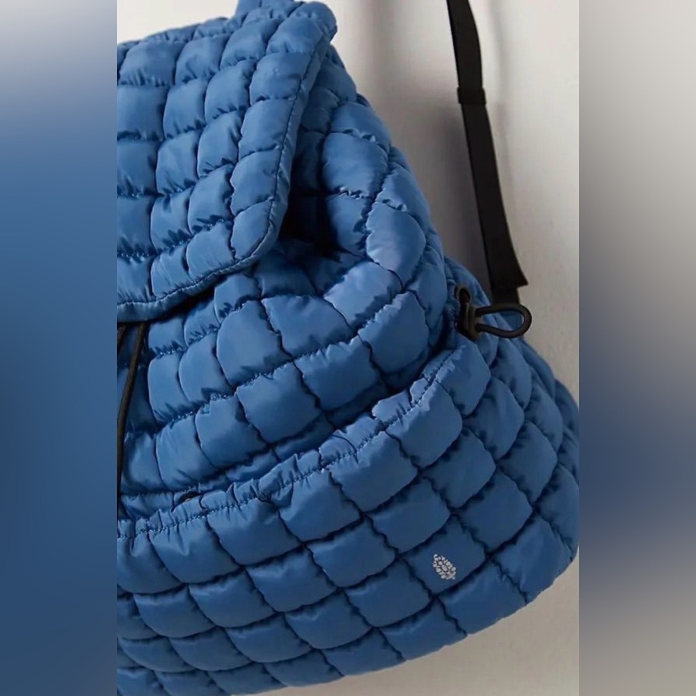 Free People Blue Quilted Women's Hiker Backpack NWT - Picture 3 of 4